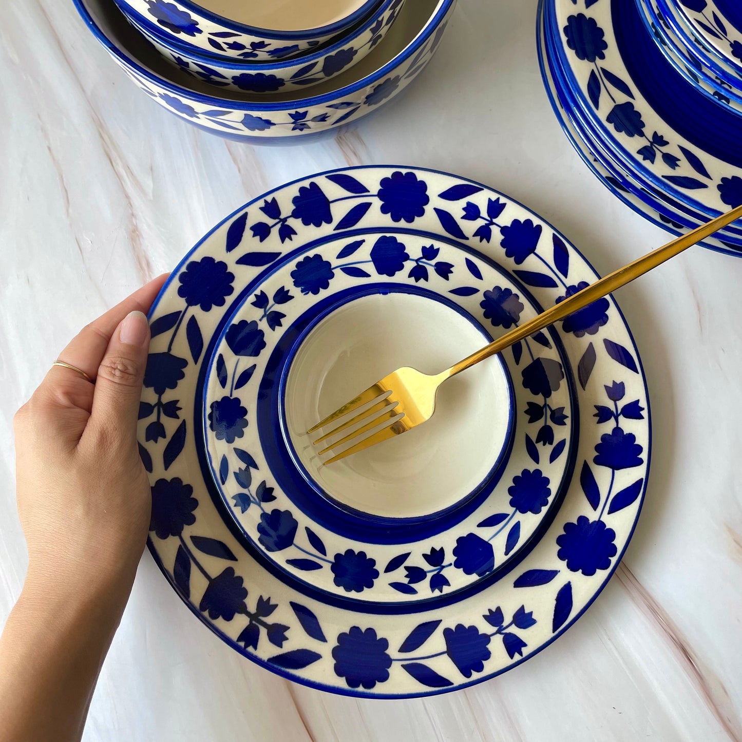 Blue floral dinner set online